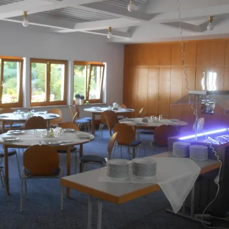 ホテル Gemeinschaftszentrum
